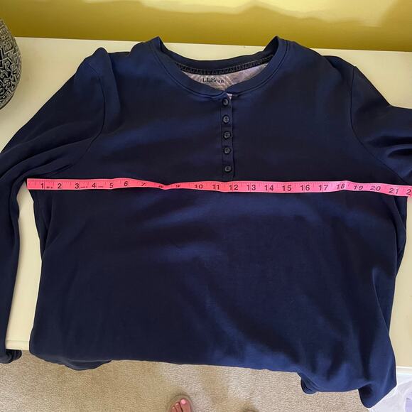 LL Bean Women's Navy Blue 1/4 Button Henley Long Sleeve Shirt Size XL - Picture 4 of 6